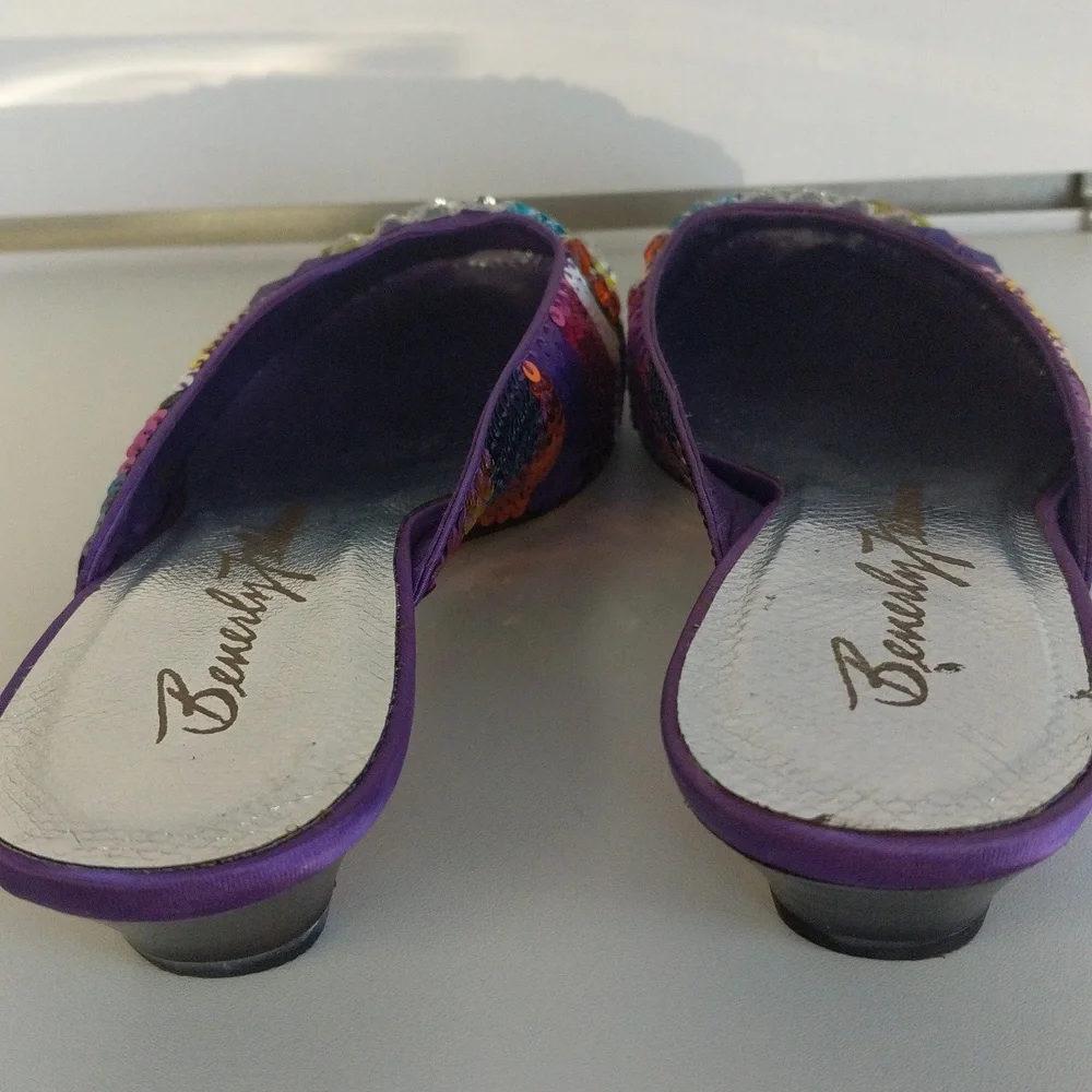 Beverly Feldman Shoes - Picture 3 of 4